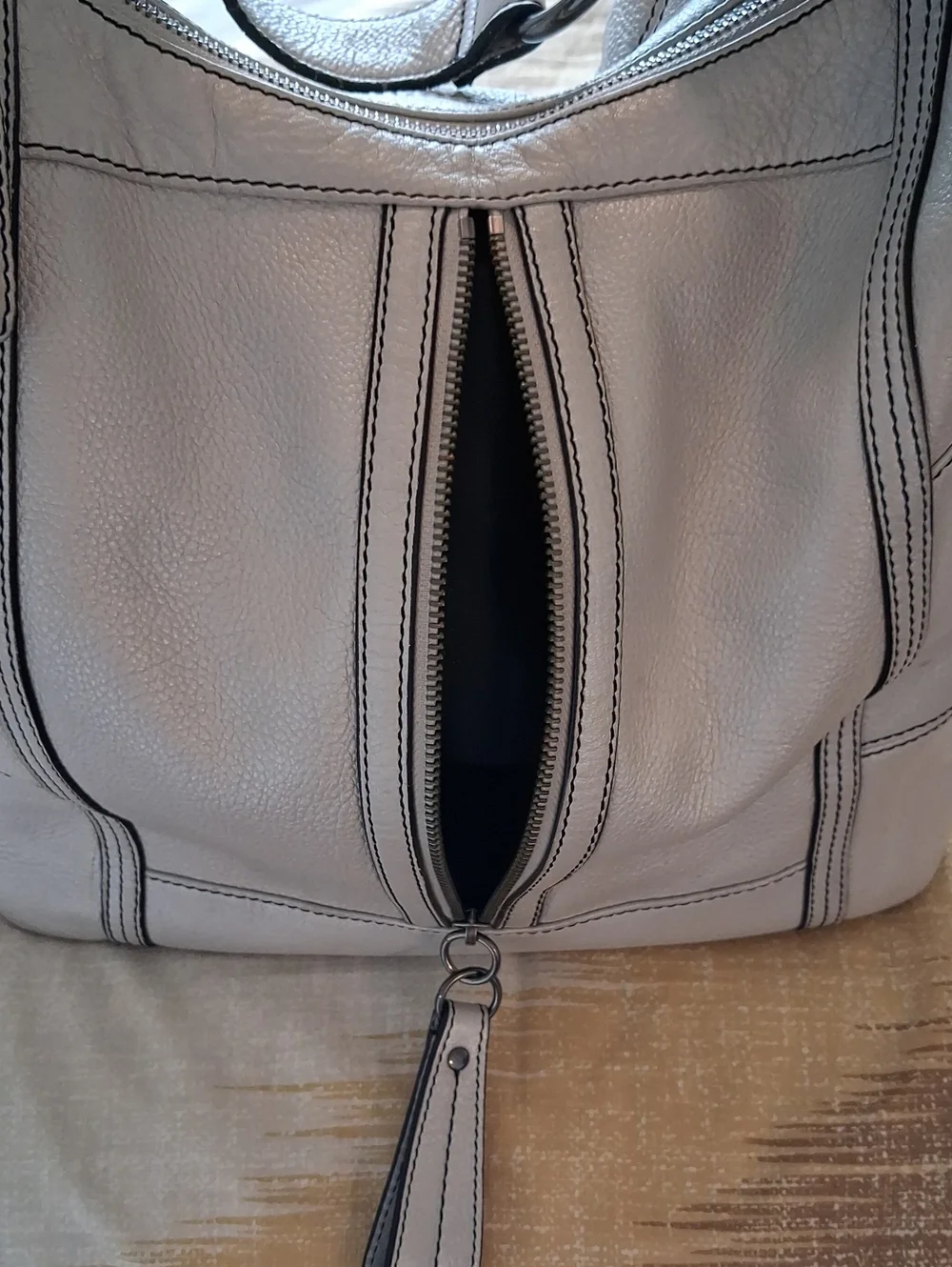 Reaction Kenneth Cole Taupe/Gray Pebbled Leather Slouchy Hobo Bag